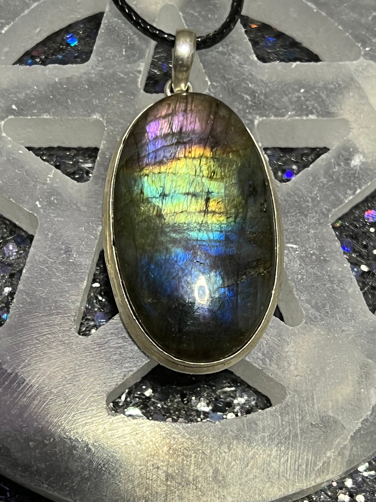 Labradorite Oval Pendant
