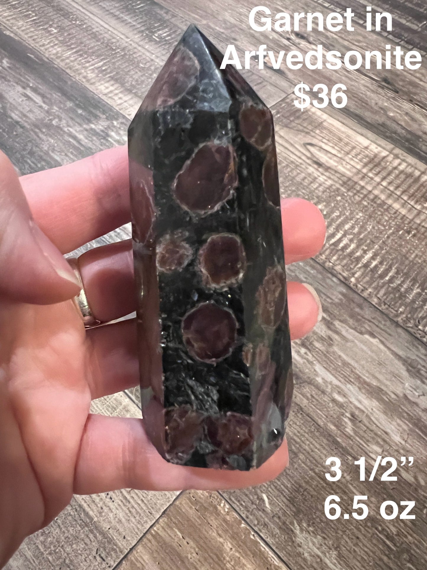 Garnet in Arfvedsonite Tower