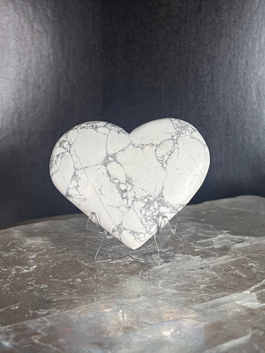 Howlite Heart