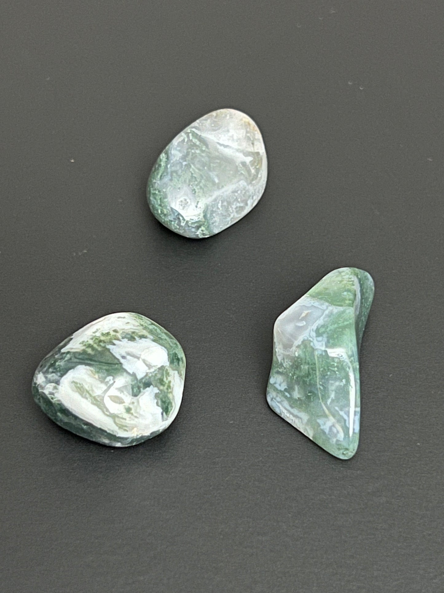 Moss Agate Medium Tumble