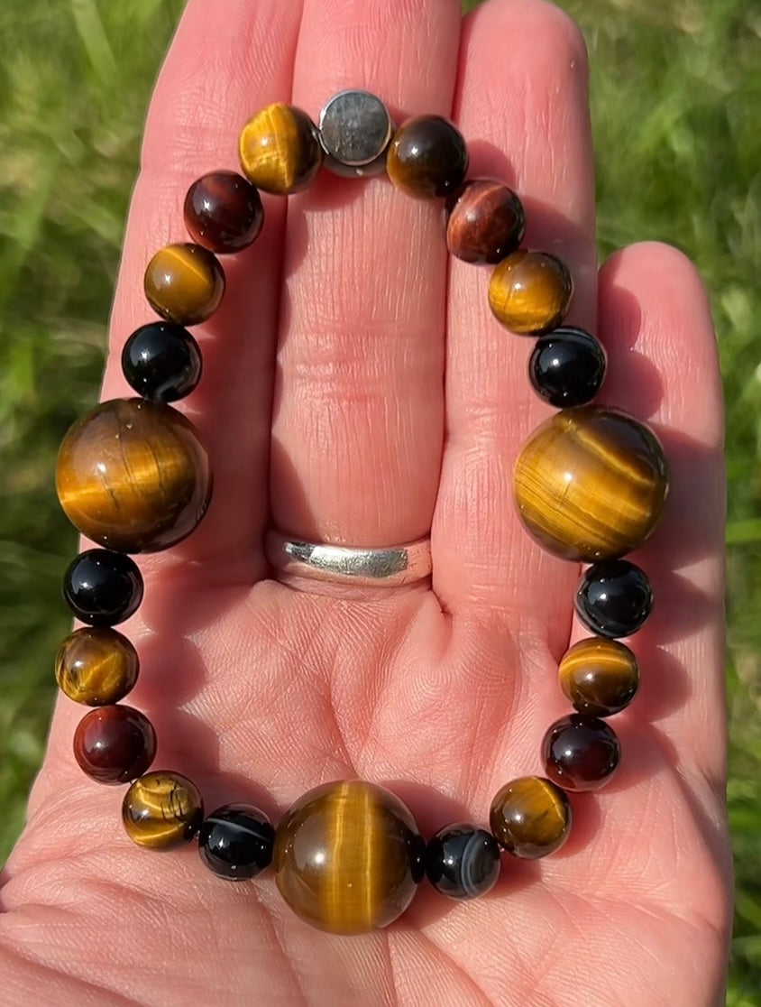 Yellow Tigers Eye, Red Tigers Eye and Black Lace Agate   ~   Bastet   ~