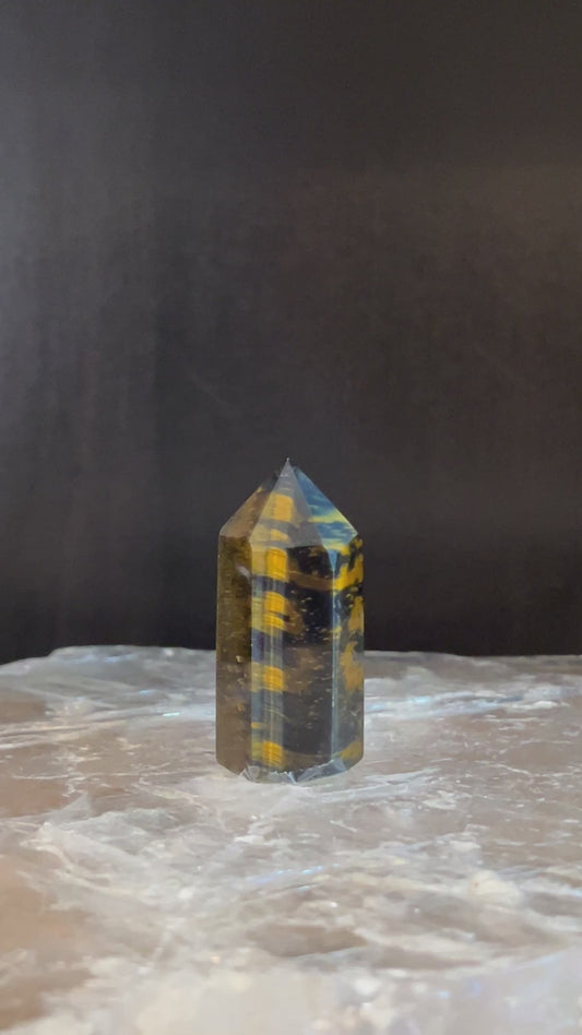 Blue Tiger Eye Point
