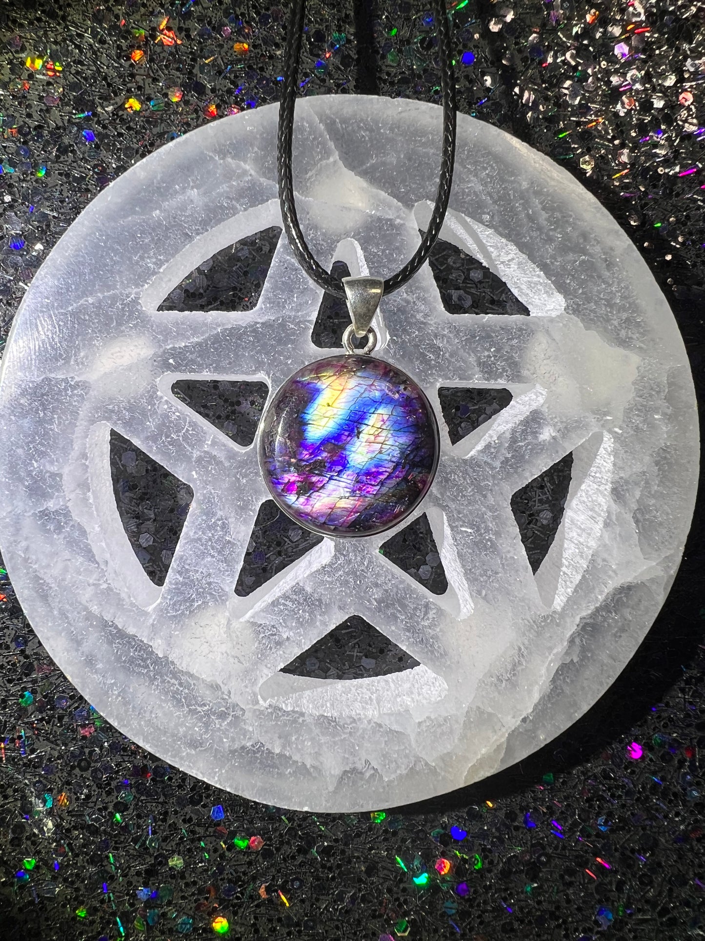 Labradorite Small Circle Pendant