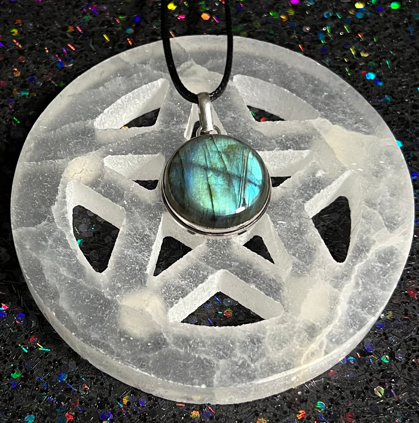 Labradorite Circle Pendant